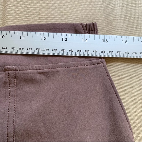 Athleta Chelsea Utility Jogger Pants Women 6 Mineral Brown Featherweight Stretch - Picture 15 of 16